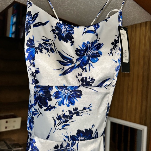 Betsy & Adam silk floral print white and blue dress Size 6 NWT Retail $289 - Picture 4 of 12